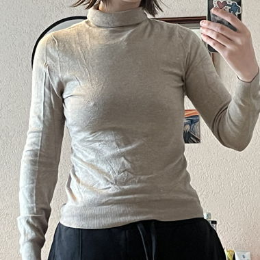 col roulé beige 