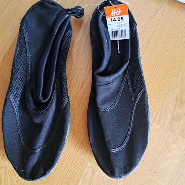 Original bath shoes size 43