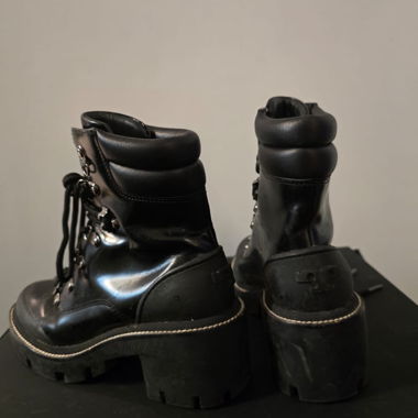 Tory Burch Boots 