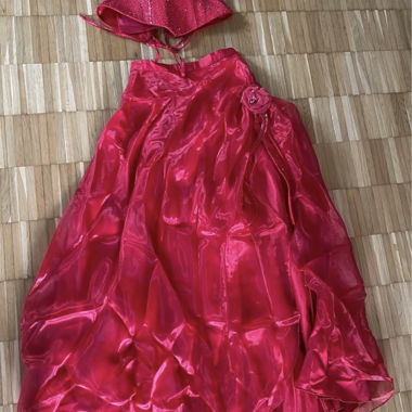 Set corsetto rosso con gonna
