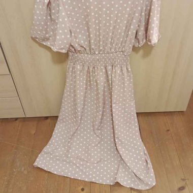 Schönes Punkte kleid