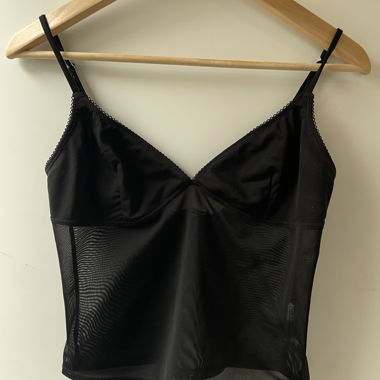 Haut en maille noire