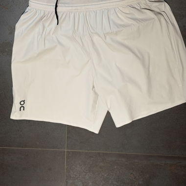On Running Shorts M