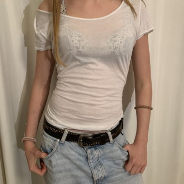 basic, snatched white shirt 