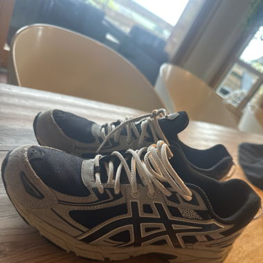 Asics Gel Venture Herren Sneaker 