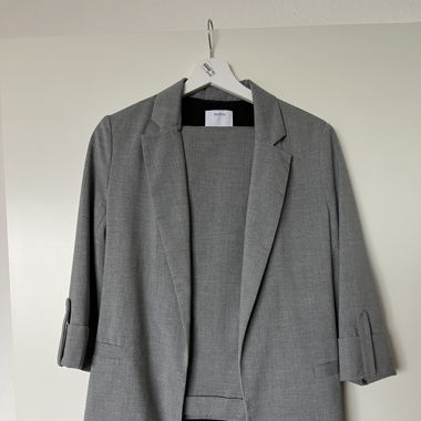 Anzug Set Blazer + Hose hellgrau