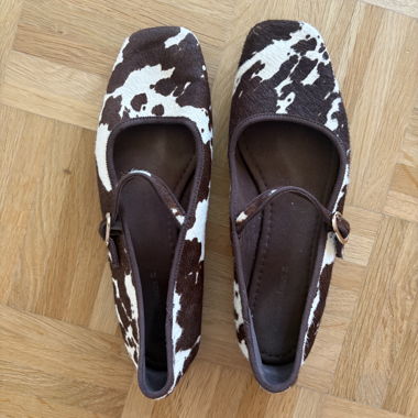 Ballerine in stile pelo di mucca