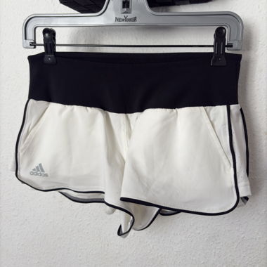 2 Shorts de sport Adidas XS
