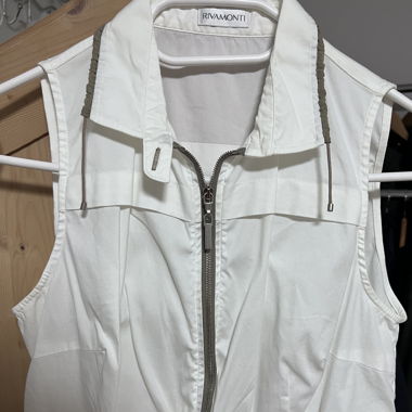 Blusa smanicata bianca RIVAMONTI con cerniera