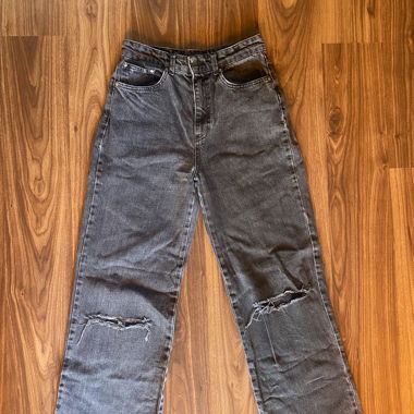 black distressed jeans