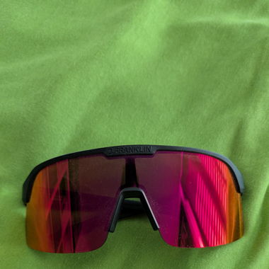 Sonnenbrille (orange/rot)
