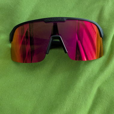 Sonnenbrille (orange/rot)