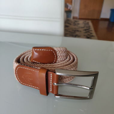 Beiger Flechtgürtel – modern & schick