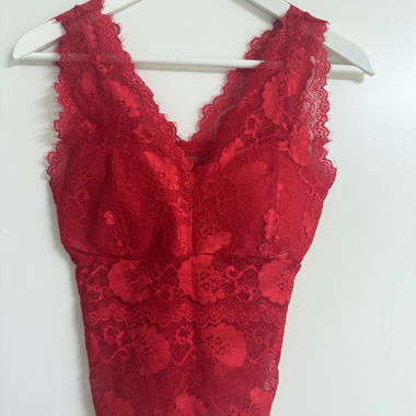 Red Lace Sleeveless Top S