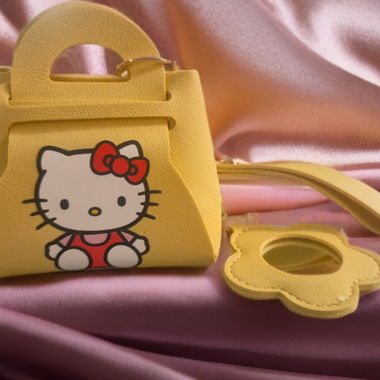 Hello Kitty Yellow Handbag Keychain