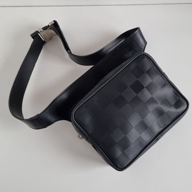 Wie neu: Orig. Maison Mollerus Bauchtasche