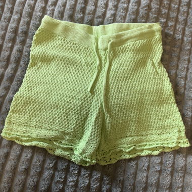 Shorts en tricot vert néon