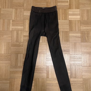 Warme, gefütterte schwarze Strumpfhose