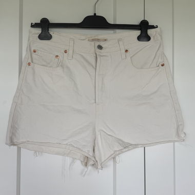 Levis Shorts weiss/creme