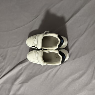Off-White sneakers blanches