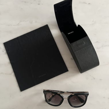 Sonnenbrille von Prada