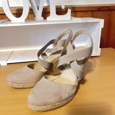 Beige wedge sandals