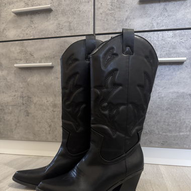 Cowboy boots - size 38