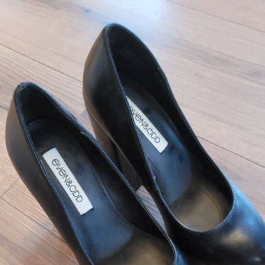 Schuhe schwarz