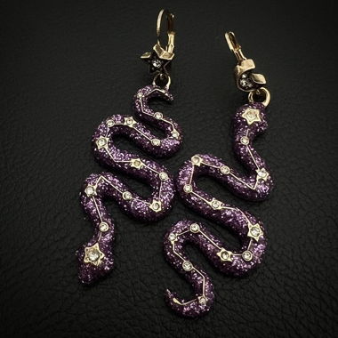 BETSEY JOHNSON SNAKE EARRINGS