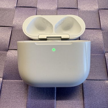 Apple AirPods 4 custodia di ricarica (A3058).