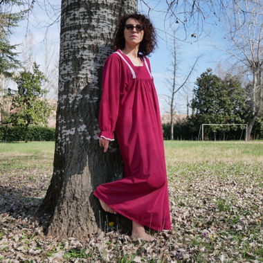 Abito lungo vittoriano vintage anni 70 con smock e canotta da notte