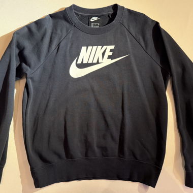 Nike Sweater