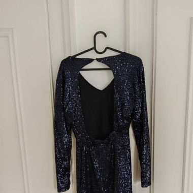 Elegantes Glitzerkleid