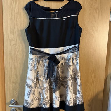 Robe de soirée noir beige Rinascimento L