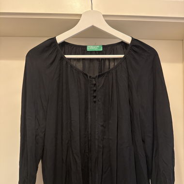 Schwarze Bluse