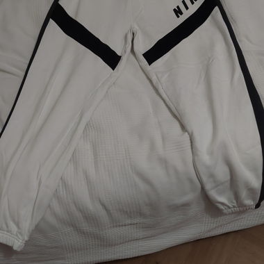 jogging nike blanc autentique