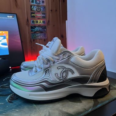Chanel Runner