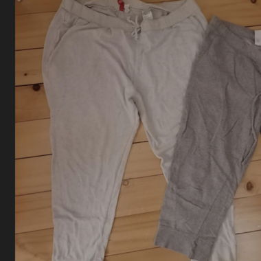 Graue Trainerhosen