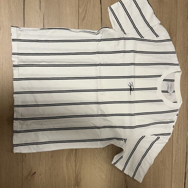 Gestreiftes T-Shirt