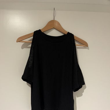 schulterfreies Shirt