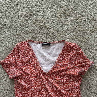 floral shirt
