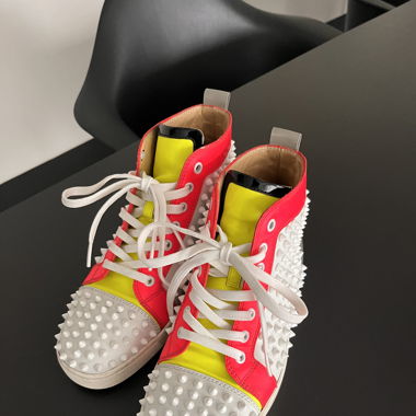 Louboutin Sneakers Neon Gr. 39