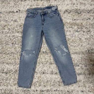 Light blue mom jeans with rips