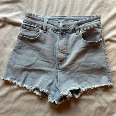 kurze Jeans