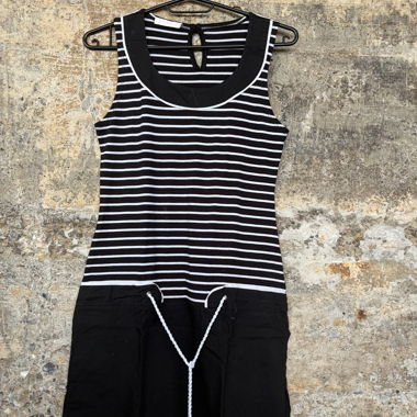 Gestreiftes Kleid mit Taschen