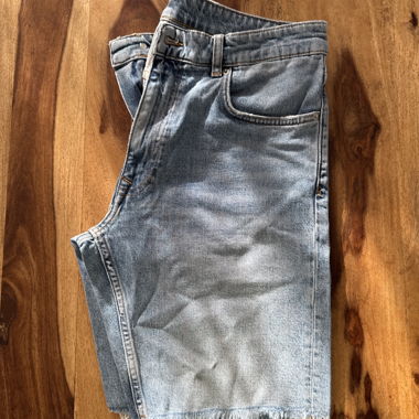 Zara Shorts Gr. M
