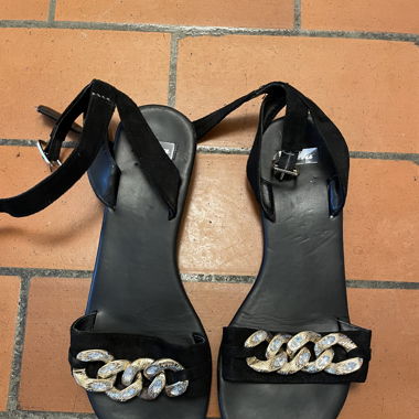 Flat elegant sandals - Bata