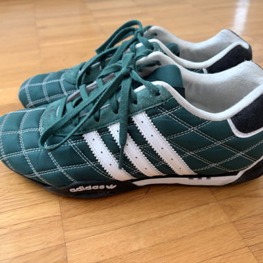 Adidas Adiracer vert à carreaux