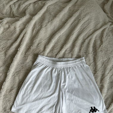 Kurze Sporthose
