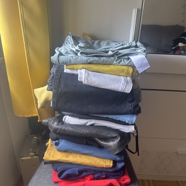 Pantalon neuf et en très bonne état 